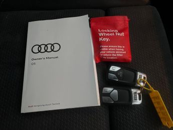 Audi Q5 2.0 TFSIe 50 S line Sportback Plug-in S Tronic quattro 17.9kWh (