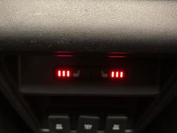 Land Rover Discovery Sport 2.0 TD4 HSE Dynamic Lux 4WD (180 ps) - MERIDIAN AUDIO - NAV