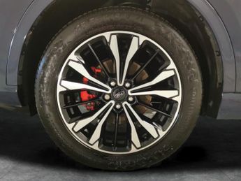 Ford Kuga 2.5 Duratec 14.4kWh ST-Line X Edition Plug-in CVT (225 ps) - NAV