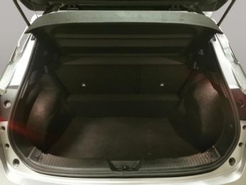 Nissan Qashqai 1.3 DIG-T MHEV Acenta Premium XTRON (158 ps) - BLIND SPOT ASSIST