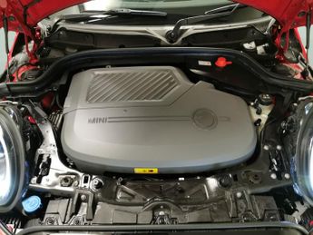 Mini Electric Hatch Cooper SE 32.6kWh Level 2 (184 ps) - REVERSE CAM - HEATED SEATS 