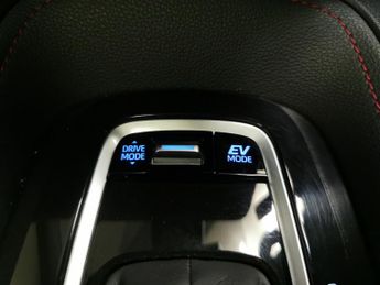 Toyota Corolla 1.8 VVT-h Excel CVT (122 ps) - REVERSE CAM - NAV - HEATED SEATS