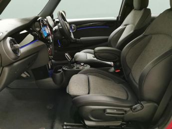 Mini Electric Hatch Cooper SE 32.6kWh Level 2 (184 ps) - REVERSE CAM - HEATED SEATS 