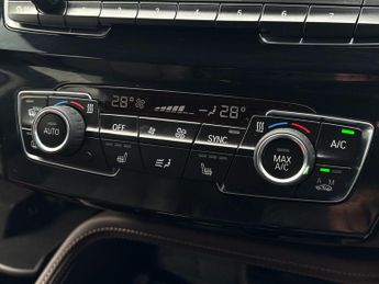 BMW X1 2.0 20i xLine DCT sDrive (192 ps) - HEATED LEATHER - LED - NAV