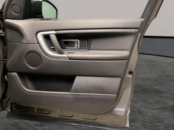 Land Rover Discovery Sport 2.0 TD4 HSE Dynamic Lux 4WD (180 ps) - MERIDIAN AUDIO - NAV