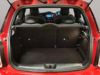 Mini Electric Hatch Cooper SE 32.6kWh Level 2 (184 ps) - REVERSE CAM - HEATED SEATS 