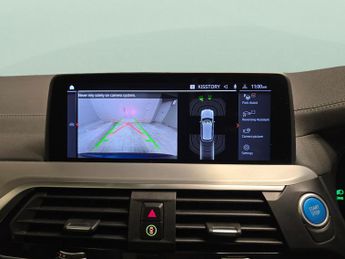 BMW iX3 80kWh Premier Edition (286 ps) - LEATHER - HEATED SEATS