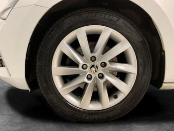 Skoda Superb 1.4 TSI iV 13kWh SE Technology Plug-in DSG (218 ps) - DRIVER MEM