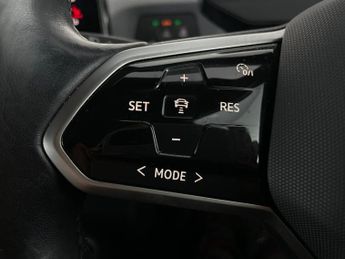 Volkswagen ID.3 Pro Performance 58kWh Life (204 ps) - HEATED SEATS - NAV - COMFO