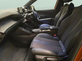 Peugeot E-2008 50kWh GT (7kW Charger) (136 ps) - LED - REVERSE CAM - NAV