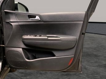 Kia Sportage 1.7 CRDi 2 DCT (139 bhp) - CRUISE - 17IN ALLOYS - AIR CON