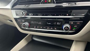 BMW 5 Series 2.0 520d MHT M Sport Steptronic (190 ps) - HEATED STEERING - PAR