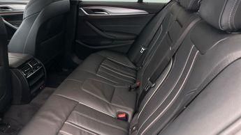 BMW 5 Series 2.0 520d MHT M Sport (190 ps) - DAB - AMBIENT INTERIOR LIGHTING