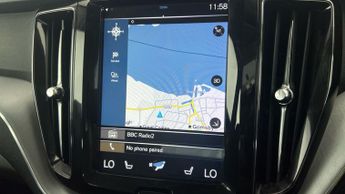 Volvo XC60 2.0 T5 Momentum Pro AWD (250 ps) - HUD - SENSUS SAT NAV - AUTO P