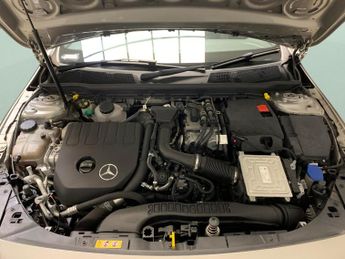Mercedes-Benz A Class 1.3 A250e 15.6kWh AMG Line (Premium Plus 2) Plug-in 8G-DCT (218 