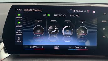 BMW iX1 30 66.5kWh M Sport xDrive (11kW Charger) (313 ps) - EDRIVE EXTER