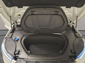 Volvo XC40 Recharge Twin 78kWh AWD (408 ps) - CRUISE - HALF LEATHER - 19IN 