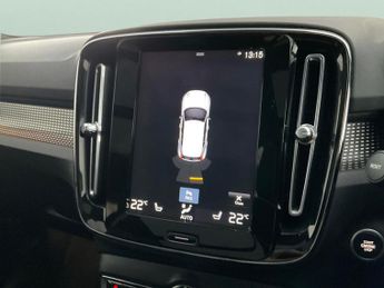 Volvo XC40 1.5h T5 Twin Engine Recharge 10.7kWh R-Design Pro Plug-in (262 p