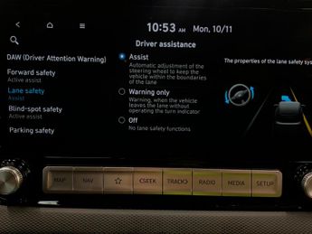 Hyundai Kona 64kWh Premium (10.5kW Charger) (204 ps) - LED - REVERSE CAM - NA