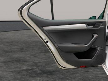 Skoda Superb 1.4 TSI iV 13kWh SE Technology Plug-in DSG (218 ps) - DRIVER MEM