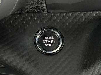 Peugeot E-208 50kWh GT (7kW Charger) (136 ps) - REVERSE CAM - NAV - BLIND SPOT