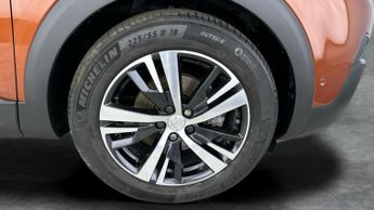 Peugeot 3008 1.5 BlueHDi Allure EAT (130 ps) - BLUETOOTH - PARK SENSORS