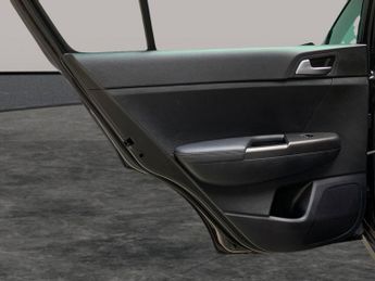 Kia Sportage 1.7 CRDi 2 DCT (139 bhp) - CRUISE - 17IN ALLOYS - AIR CON