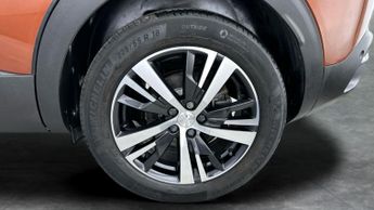 Peugeot 3008 1.5 BlueHDi Allure EAT (130 ps) - BLUETOOTH - PARK SENSORS