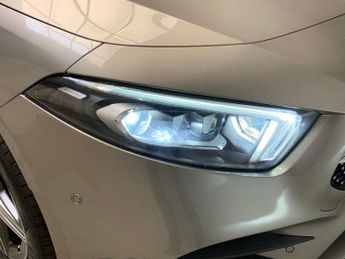 Mercedes-Benz A Class 1.3 A250e 15.6kWh AMG Line (Premium Plus 2) Plug-in 8G-DCT (218 