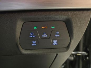 Seat Leon 1.5 eTSI MHEV FR Sport DSG (150 ps) - NAV - CRUISE - PARK SENSOR