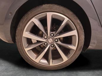 Seat Leon 1.5 eTSI MHEV FR Sport DSG (150 ps) - NAV - CRUISE - PARK SENSOR