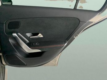 Mercedes-Benz A Class 1.3 A250e 15.6kWh AMG Line (Premium Plus 2) Plug-in 8G-DCT (218 