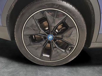 BMW iX3 80kWh Premier Edition (286 ps) - LEATHER - HEATED SEATS