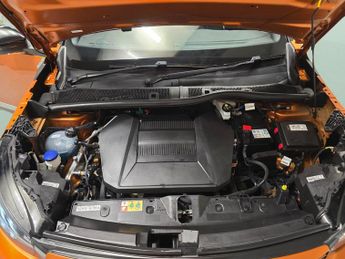 Peugeot E-2008 50kWh GT (7kW Charger) (136 ps) - REVERSE CAM - NAV - HEATED SEA