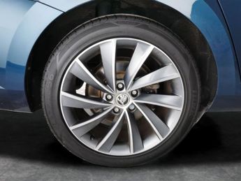 Skoda Superb 2.0 TSI Laurin & Klement DSG (220 ps) - KEYLESS ENTRY - PARK ASS