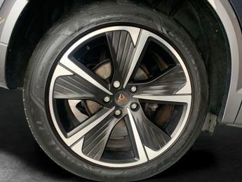 Cupra Formentor 1.5 TSI V1 DSG (150 ps) - KEYLESS ENTRY - LED - NAV