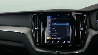 Volvo XC60 2.0h T6 Recharge 11.6kWh R-Design Plug-in AWD (340 ps) - B PILLA