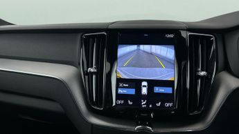 Volvo XC60 2.0h T6 Recharge 11.6kWh R-Design Plug-in AWD (340 ps) - B PILLA