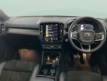 Volvo XC40 1.5h T5 Twin Engine Recharge 10.7kWh R-Design Pro Plug-in (262 p