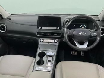 Hyundai Kona 64kWh Ultimate (10.5kW Charger) (204 ps) - HEAT AND COOL SEATS
