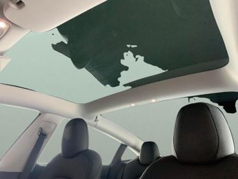 Tesla Model 3 Saloon RWD (241 bhp) - PARK ASSIST - LED - REVERSE CAM