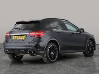 Mercedes-Benz GLA 2.1 GLA220d AMG Line (Premium) 7G-DCT 4MATIC (170 ps) - KEYLESS-