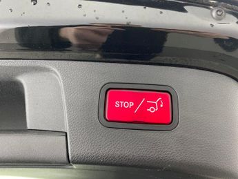 Mercedes-Benz GLA 2.1 GLA220d AMG Line (Premium) 7G-DCT 4MATIC (170 ps) - KEYLESS-