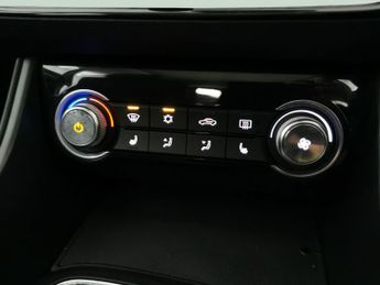 MG MG ZS 44.5kWh Exclusive (143 ps) - KEYLESS ENTRY - NAV - HEATED LEATHE