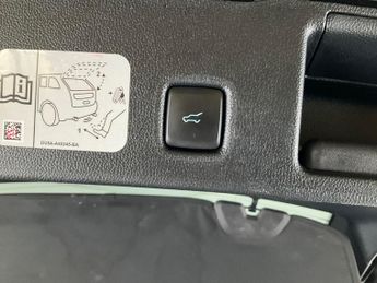 Ford Kuga 2.5 Duratec 14.4kWh ST-Line X Edition Plug-in CVT (225 ps) - ADA