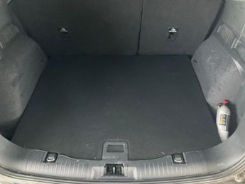 Ford Kuga 2.5 Duratec 14.4kWh ST-Line X Edition Plug-in CVT (225 ps) - ADA