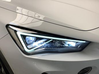Cupra Formentor 1.4 eHybrid 12.8kWh V2 Plug-in DSG (204 ps) - LED - REVERSE CAM 