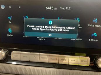 Hyundai Kona 39kWh SE Connect (10.5kW Charger) (136 ps) - LED - REVERSE CAM -