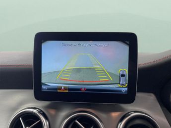 Mercedes-Benz GLA 2.1 GLA220d AMG Line (Premium) 7G-DCT 4MATIC (170 ps) - KEYLESS-