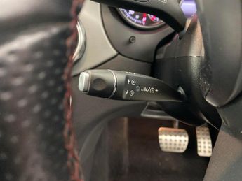 Mercedes-Benz GLA 2.1 GLA220d AMG Line (Premium) 7G-DCT 4MATIC (170 ps) - KEYLESS-